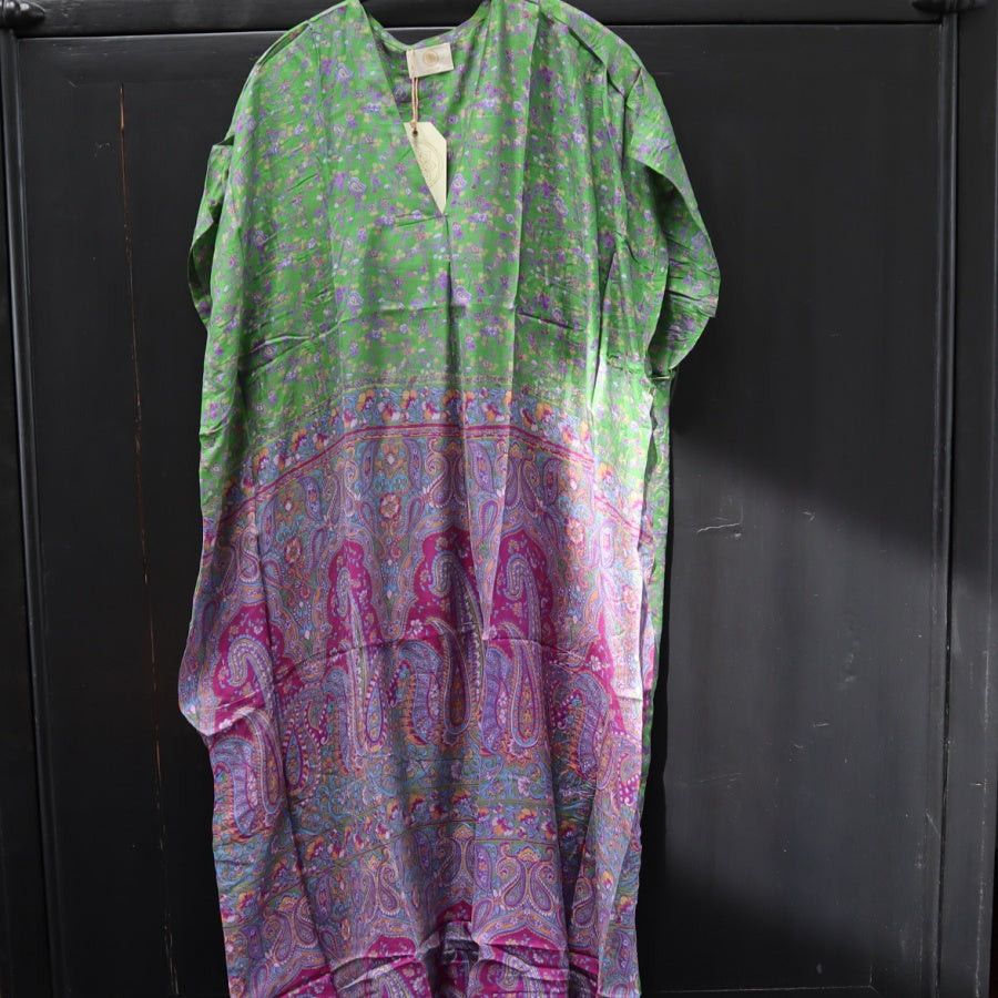 Kortærmet Silke Kaftan fra WAUW