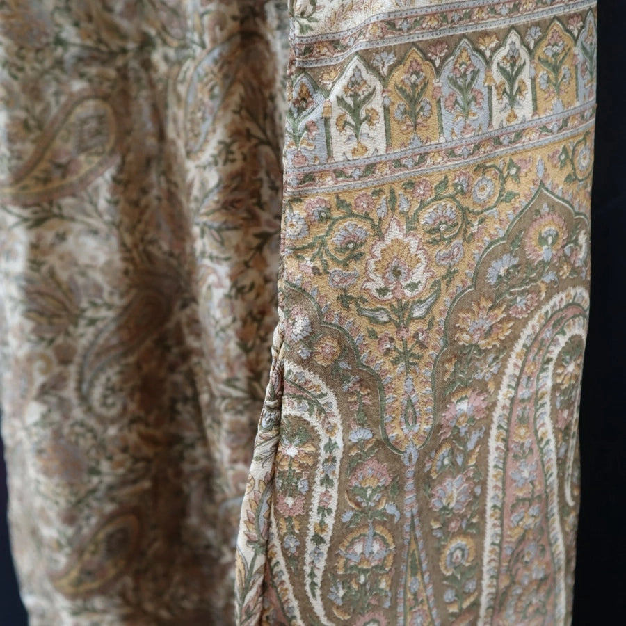 Hilde Kaftan Kjole i Silke fra Wauw