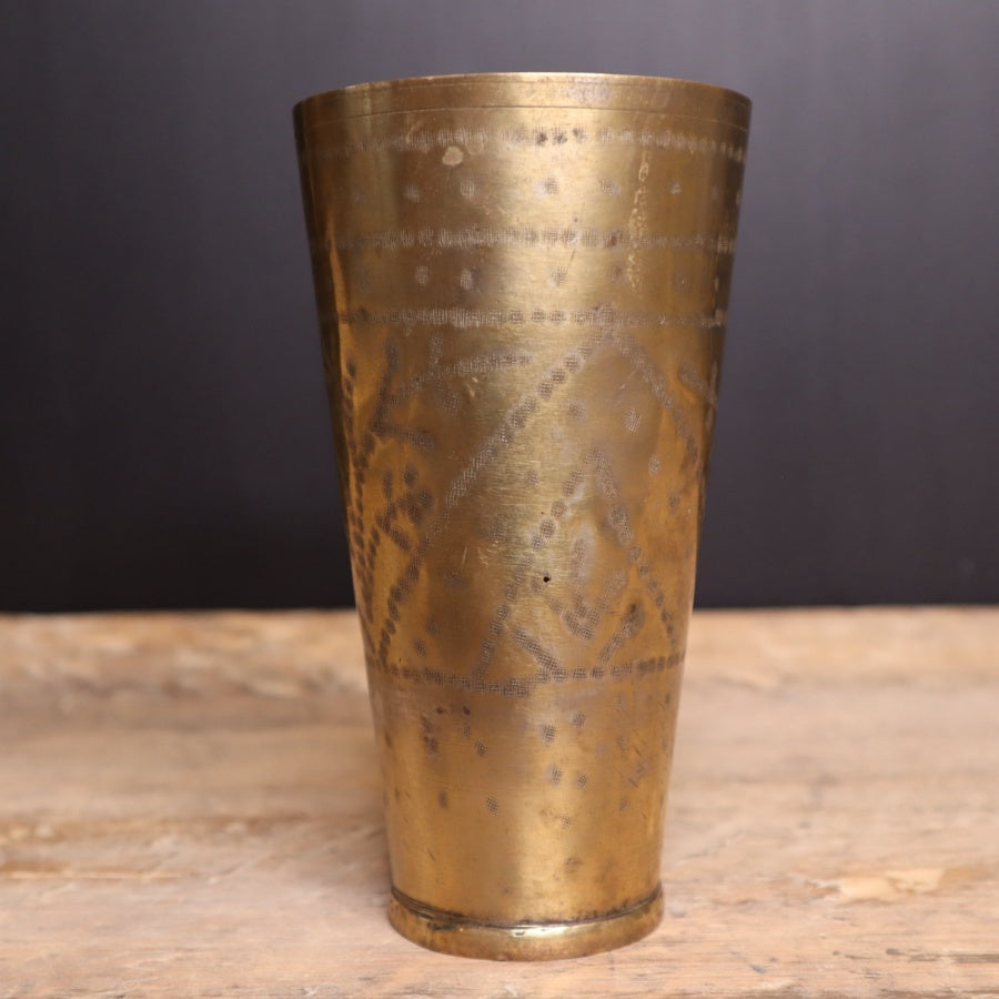 Originale upolerede Lassi krus fra Indien