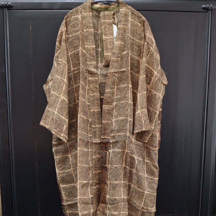 Kort Vintage Silke Kimono fra WAUW