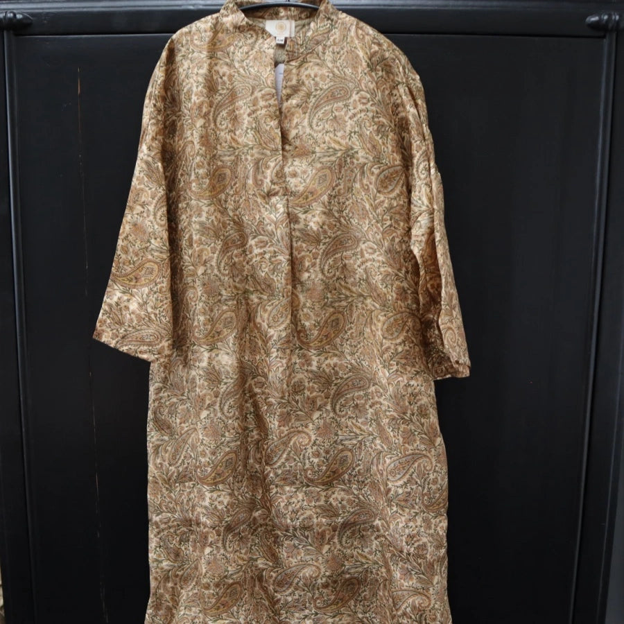 Hilde Kaftan Kjole i Silke fra Wauw