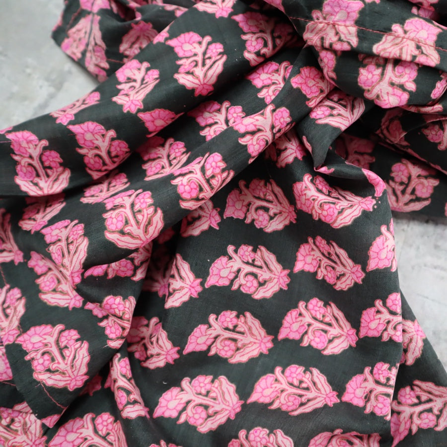 Silke Tørklæder fra WAUW af vintage silke