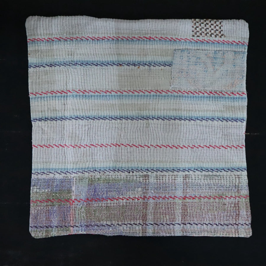 Indisk Kantha pude i bomuld