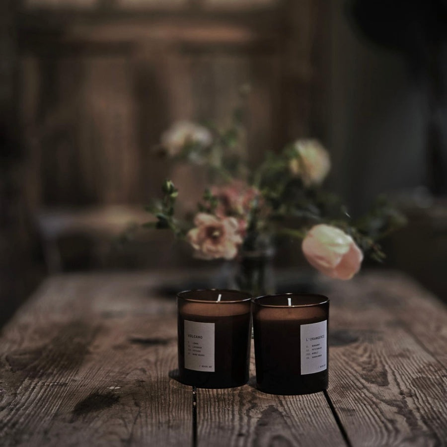 KoCo Duftlys med æteriske olier i røgfarvet glas