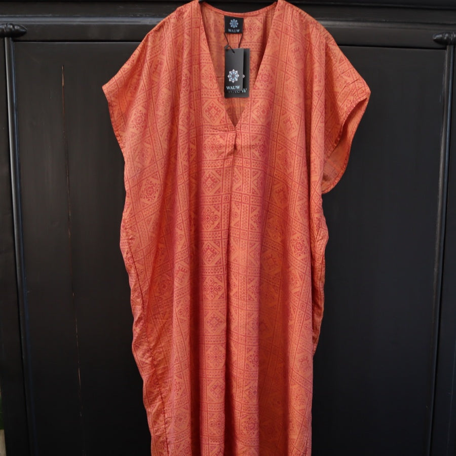 Kortærmet Silke Kaftan fra WAUW
