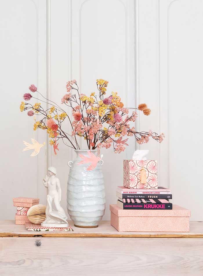 kunstig Cornelia blomst i lyserød