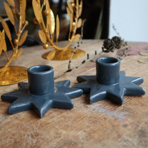 Stjernelysestage i blågrå