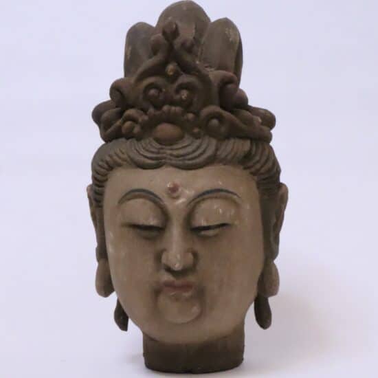 Buddha hovede med krone