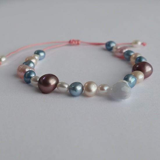 Armbånd støvet blå med agat drop