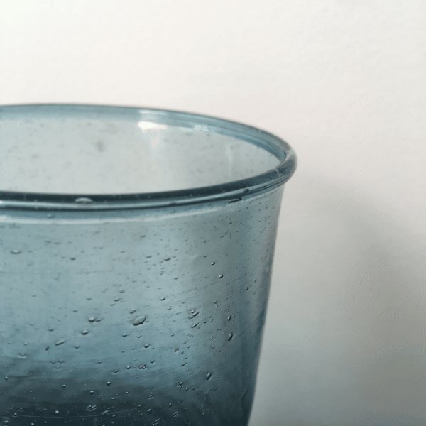 Recycled blå drikkeglas