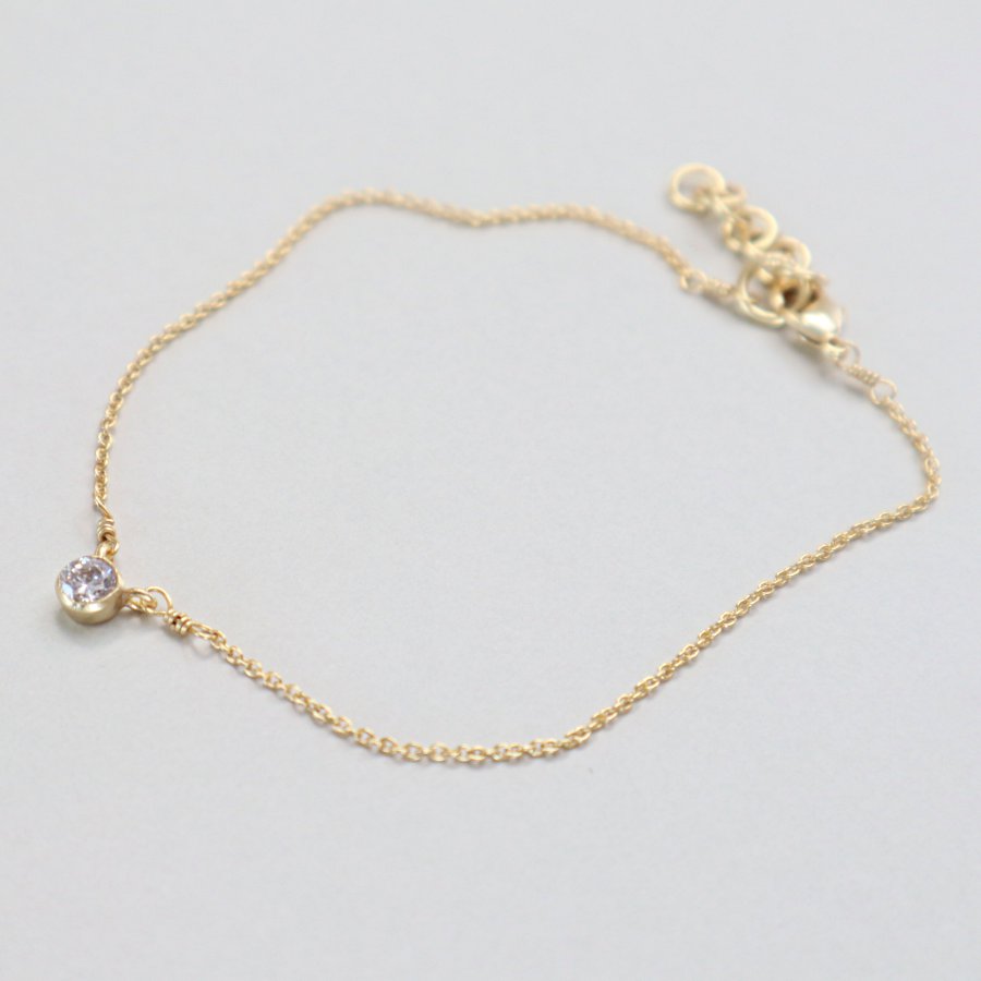 Fint guldkæde armbånd med indfattet zirkon