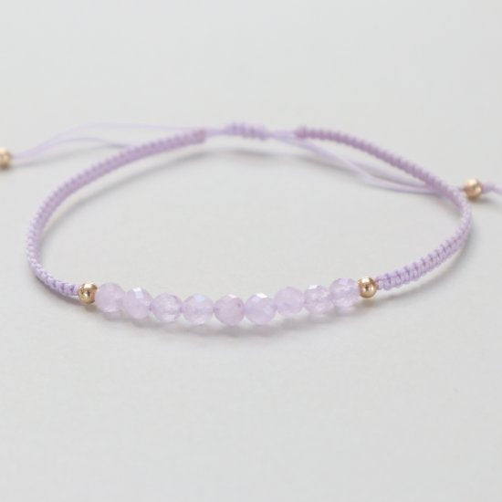 lavendel armbånd med ametyst og guld