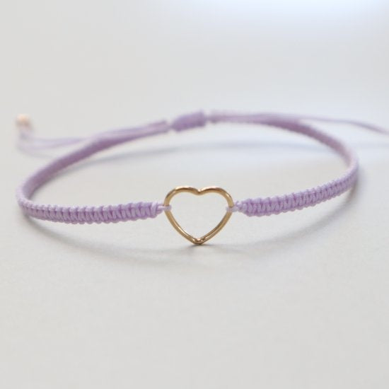 lavendel armbånd med guld hjerte