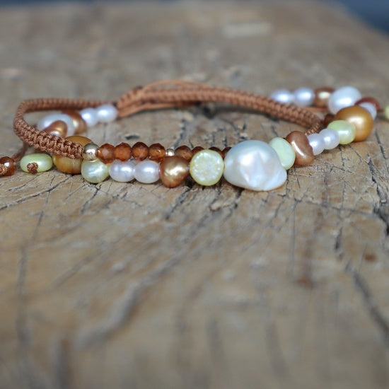 multicolour guld på skammel