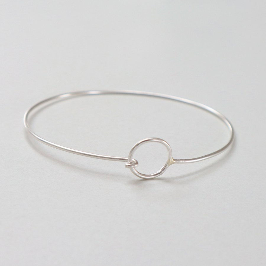 Sølv armbånd med lille krog lukning