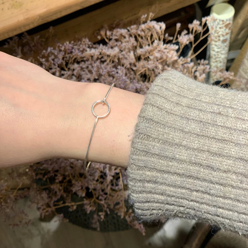 Sølv armbånd med lille krog lukning