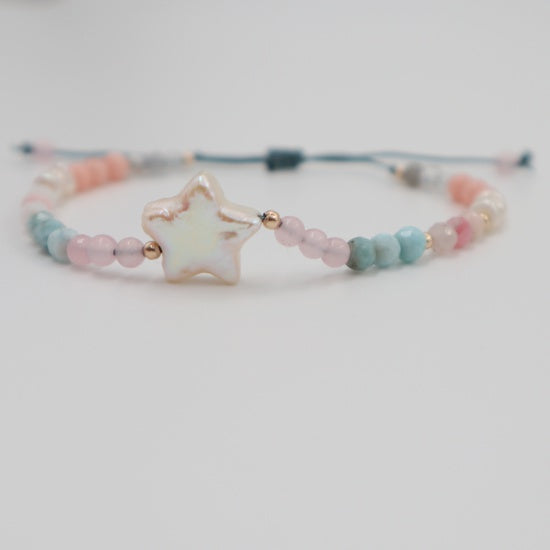 stjernearmbånd med stjerne stående