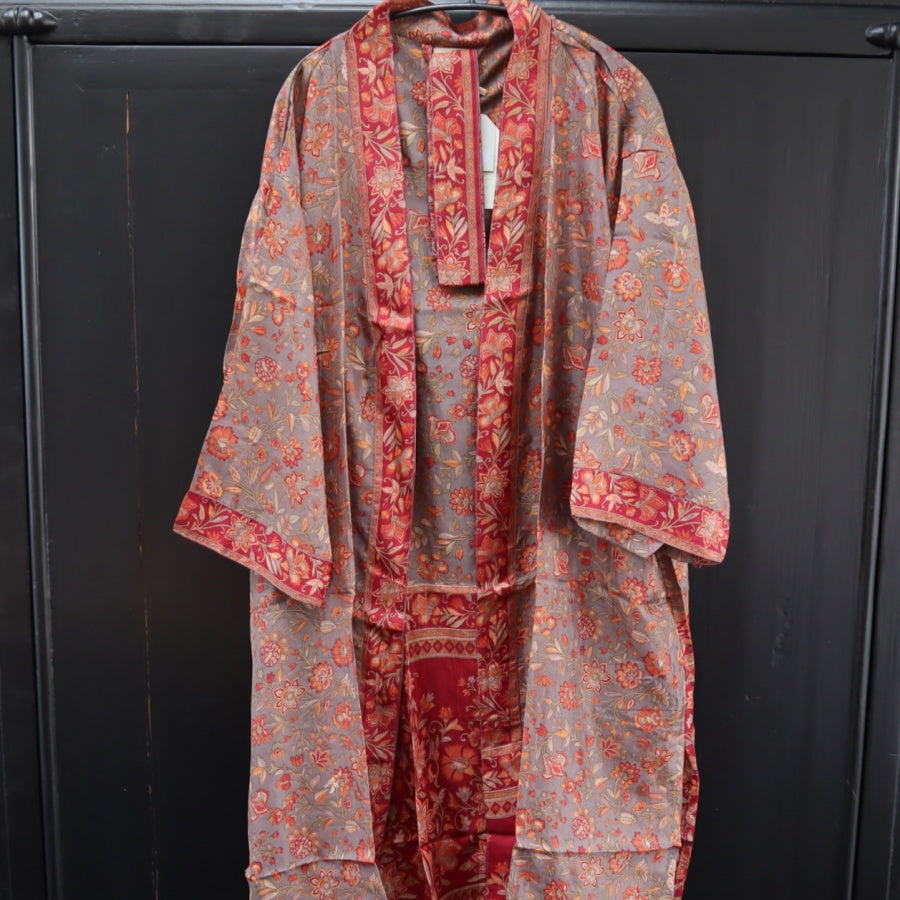 Kort Vintage Silke Kimono fra WAUW