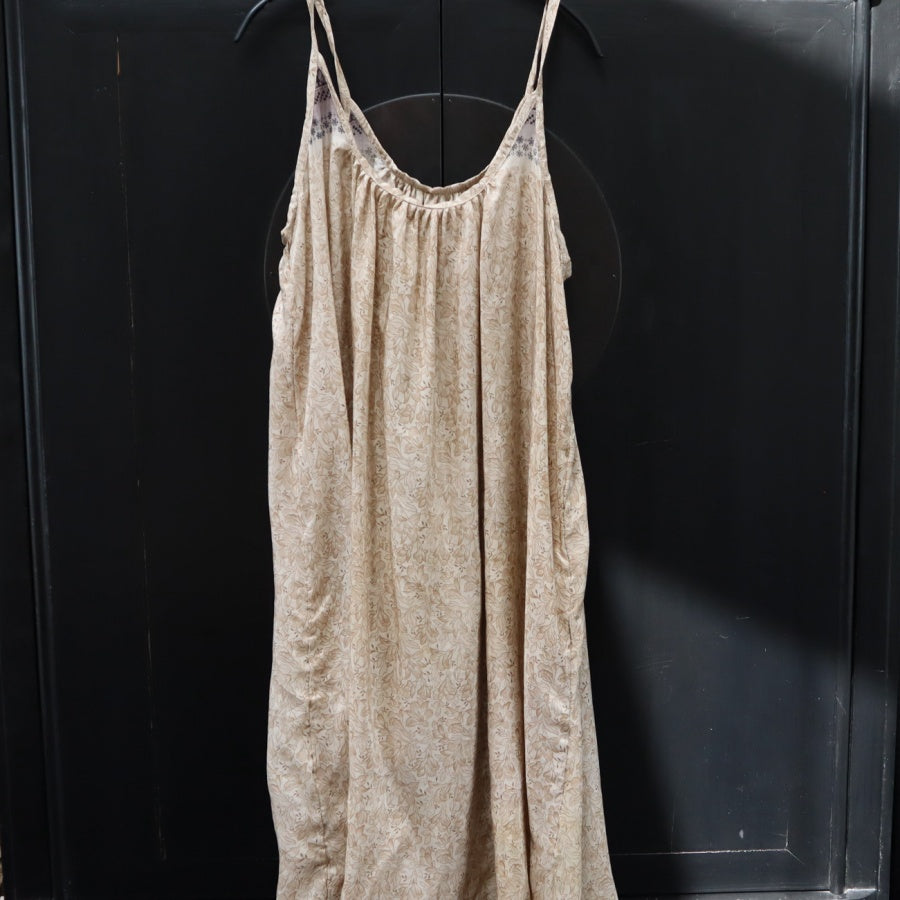 Sara Strop kjole i Silke fra Wauw